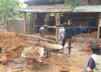 Bedah Rumah KNPI Aceh Besar