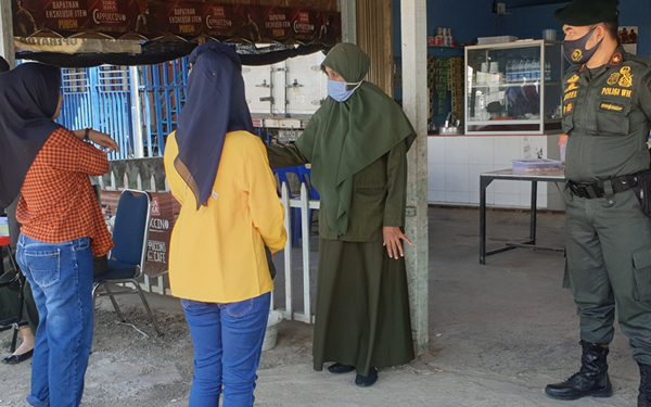 Satpol PP-WH Aceh Razia Busana di Aceh Besar