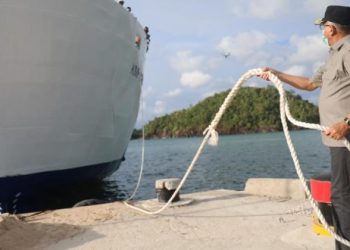 Dilepas Gubernur Nova, KMP Aceh Hebat 1 Resmi Beroperasi dan Disambut Antusias Penumpang