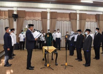 Gubernur Lantik 15 Pejabat Tinggi Pratama di Lingkungan Pemerintah Aceh