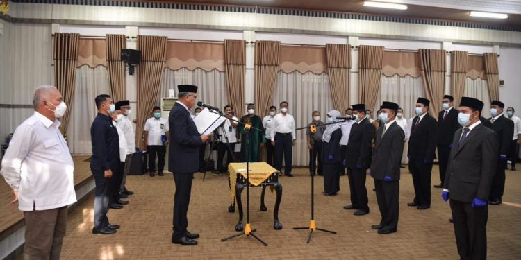 Gubernur Lantik 15 Pejabat Tinggi Pratama di Lingkungan Pemerintah Aceh