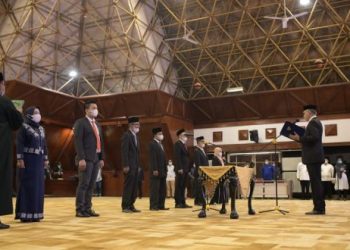 Gubernur Lantik Tujuh Komisioner KPI Aceh