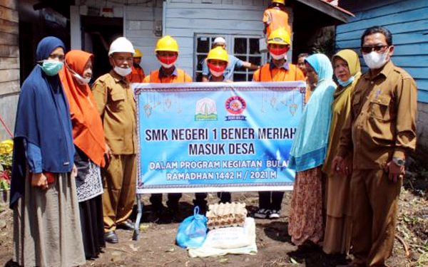 SMK Negeri 1 Bener Meriah Kembali Merenovasi Rumah Warga Dhuafa
