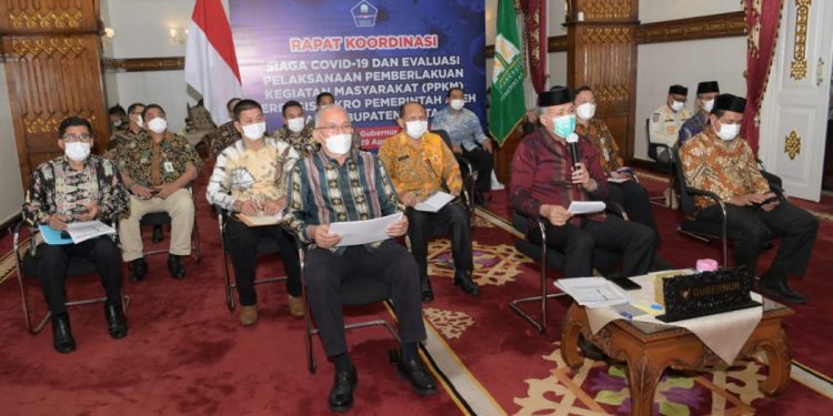 Kasus Covid 19 Meningkat, Gubernur Aceh Minta Kepala Daerah Perkuat Pelaksanaan PPKM Mikro