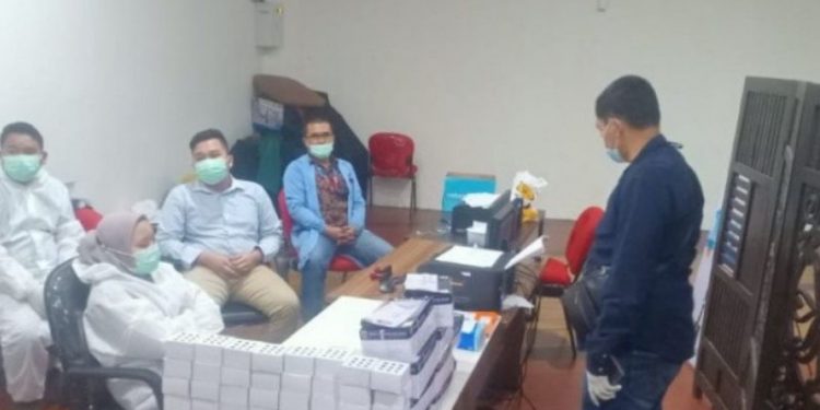 Diduga Gunakan Barang Bekas, Polisi Gerebek Layanan Rapid Test di Bandara Kualanamu