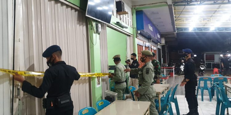 Satgas Covid-19 Aceh Segel Warkop yang Buka diatas Pukul 23.00 Wib