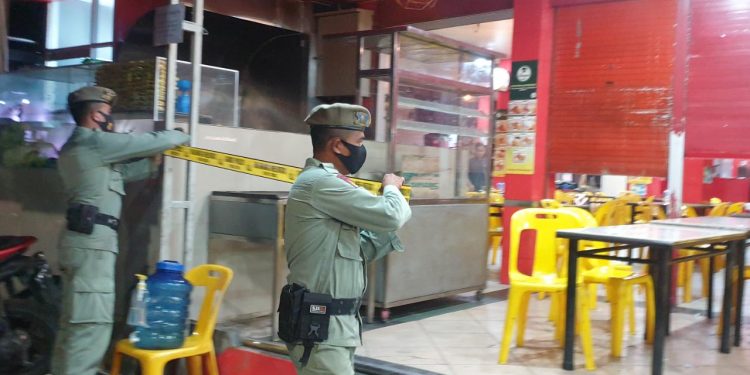 Satgas Covid 19 Segel Sejumlah Warkop dan Cafe di Banda Aceh.