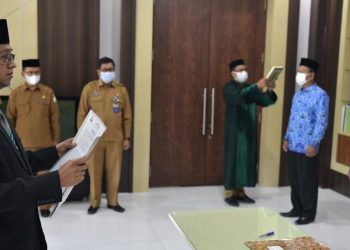 Asisten Administrasi Umum Lantik Lima Pejabat Struktural, di Dua SKPA