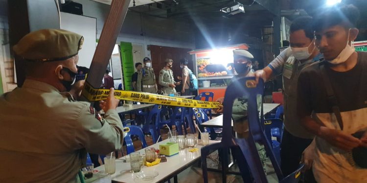 Langgar Perwal Kota Banda Aceh, 12 Warung Kopi Kembali Disegel Satgas Covid-19