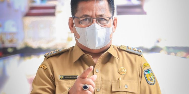 Wali Kota Banda Aceh  meminta Bank Aceh Syariah   Membuka Kantor Cabang Pembantu di Pasar Al-Mahirah