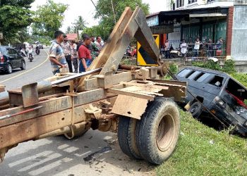 Supra Tabrak L300 Hingga Terguling Kejadian di Simpang Dama