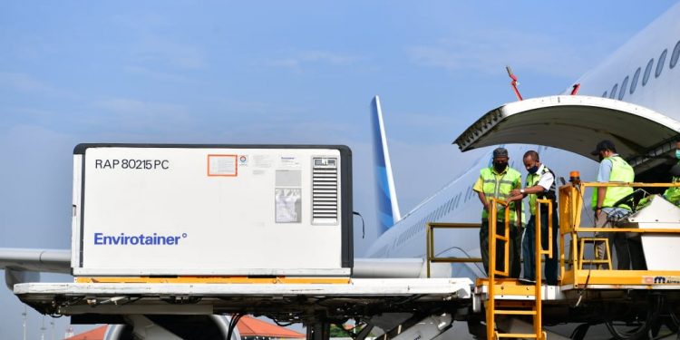 10 Juta Vaksin Sinovac Berasal Dari Tiongkok Akan  Tiba Di Indonesia