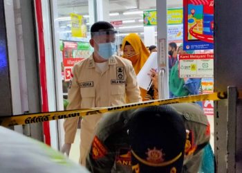 Langgar PPKM dan Prokes, Supermaket Alfamidi Disegel Tim Gabungan