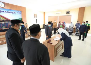 Sekda Kota Banda Aceh Kukuhkan 11 Pejabat Lama dan Lantik 7 Pejabat Baru