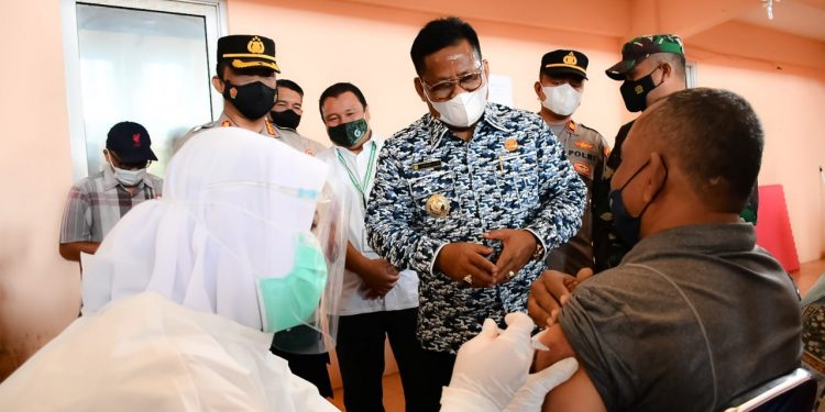 Wali Kota Apresiasi Polresta Banda Aceh Sukses Vaksin Massal yang Dilaksanakan di Stadion Harapan Bangsa
