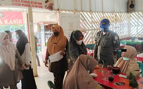Satpol PP dan WH Aceh Tertibkan ASN yang Berada di Warkop Pada Jam Dinas