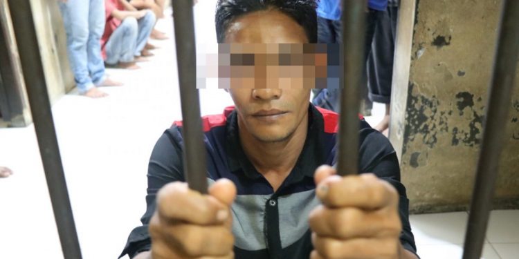 Tidak Kuat Menahan Hasrat Karena Minum Obat Kuat, Seorang Pemuda Perkosa Anak Gadis Orang