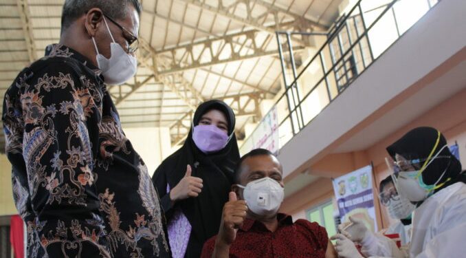 Pemko Banda Aceh Laksanakan Vaksinasi Massal Bagi Warga Kota
