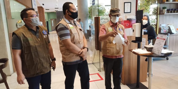 Petugas Hotel Diminta Tidak Lalai Menerapkan Protokol Kesehatan