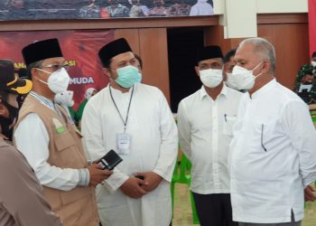 Sekda Aceh Tinjau Pelaksanaan Vaksinasi Massal Gedung Banda Aceh Conventions Hall