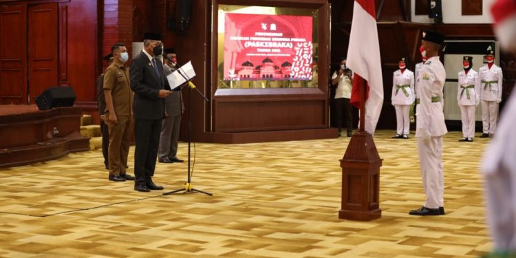 Gubernur Nova Kukuhkan Paskibraka Aceh