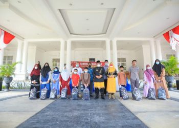 AMINULLAH: SANTUNI ANAK YATIM SEBAGAI RASA SYUKUR HUT RI KE-76