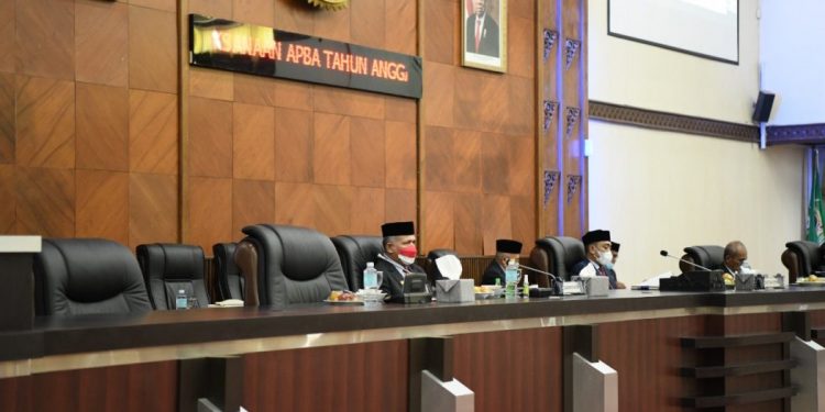 4 Fraksi Terima Rancangan Qanun Pertanggungjawaban APBA 2020