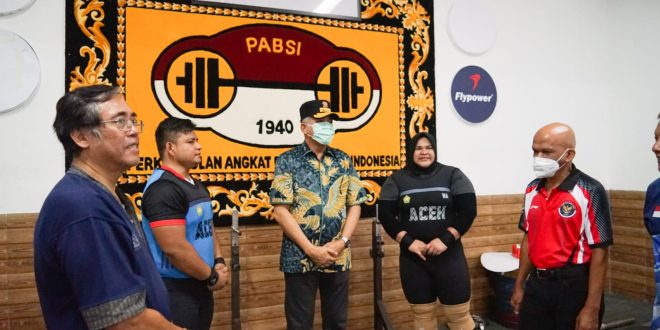 Gubernur Nova Semangati Nurul Akmal untuk Tampil Maksimal di PON Papua