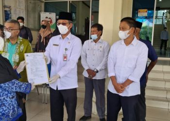 164 SK Kenaikan Pangkat dan Pensiun ASN Kota Lhokseumawe Diserahkan