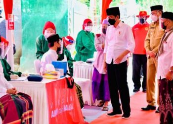 Presiden: Kita Ingin Lindungi Santri dari Covid-19