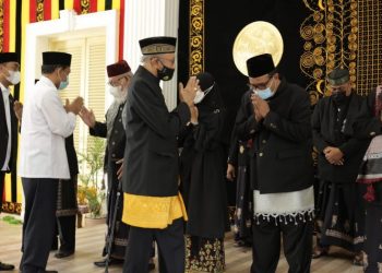 Inilah Nama-nama 17 Anggota Majelis Tuha Peut yang Dikukuhkan Wali Nanggroe