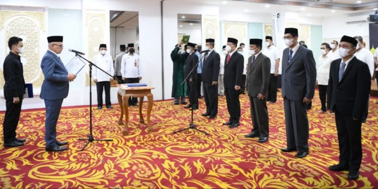 Sekda Lantik 6 Pejabat Eselon II di Lingkungan Pemerintah Aceh