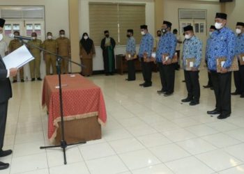 Pemerintah Aceh Kembali Lantik 14 Orang Pejabat Administrator dan Pengawas