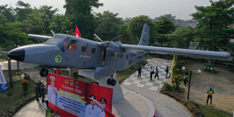 Kasal Resmikam Tiga Monumen di Madiun