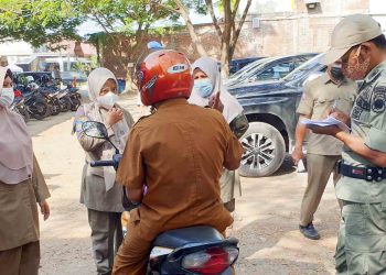 Tegakan Disiplin ASN, Puluhan Personil Satpol PP dan WH Aceh Razia Sejumlah Café