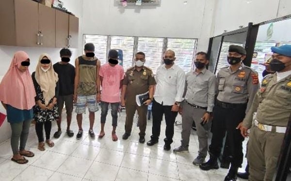 Lima Remaja Diamankan Satpol PP dan WH Kota Banda Aceh, Diduga Sedang Konsumsi Narkoba