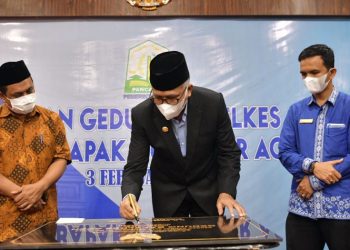 Gubernur Nova Resmikan Gedung Balai Pelatihan Kesehatan Aceh