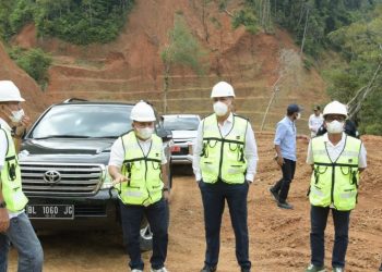 Gubernur Tinjau Progres Pembangunan Jalan Jantho-Lamno