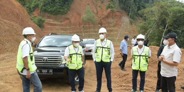 Gubernur Tinjau Progres Pembangunan Jalan Jantho-Lamno