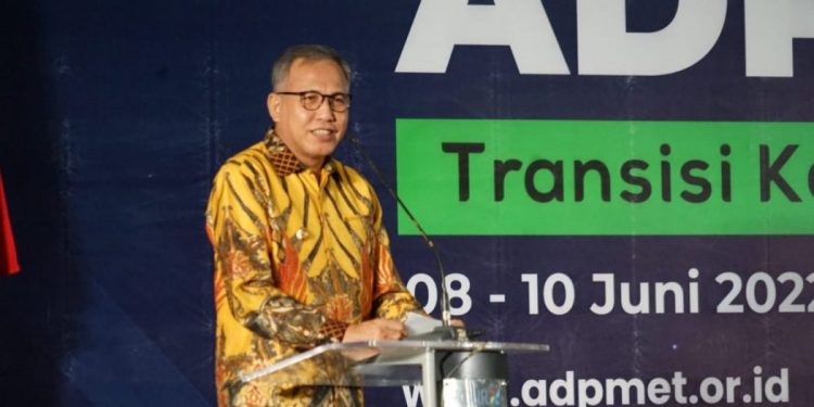 Gubernur Nova Buka Rapat Kerja ADPMET di Manado