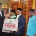 Gubernur  Serahkan Dana Hibah Sebesar Rp. 5.1 Miliar Kepada 15 Partai Politi Lokal dan Nasional