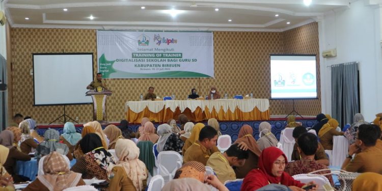 Wujudkan Digitalisasi Sekolah, Guru-guru SD dari seluruh Kabupaten  Bireuen Mengikuti Pelatihan Guru Digital