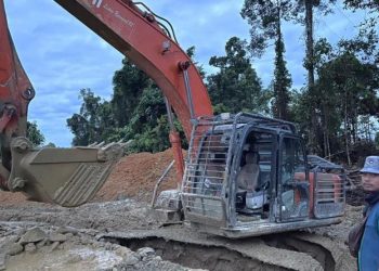 Gerebek Lokasi Illegal Mining, Polisi Amankan Empat Penambang dan Satu Ekskavator