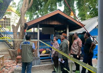 Pj. Walikota Banda Aceh Semangati Murid dan Orang Tua Murid Korban Robohnya Tombak Layar