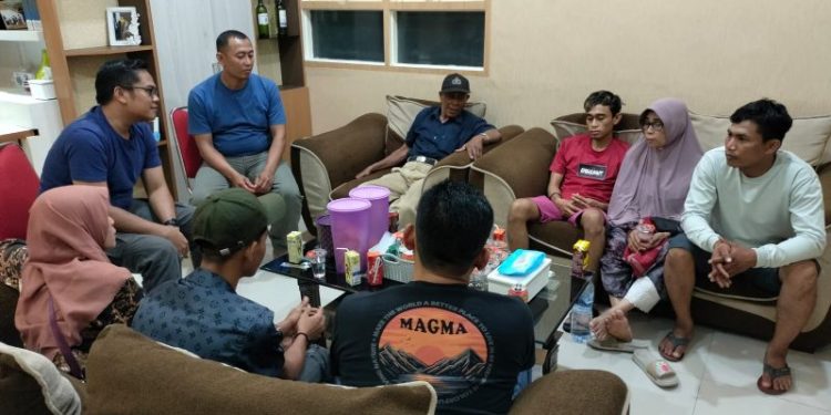 Setelah Keluarkan Status DPO, Keluarga Serahkan Tersangka Ke Polisi