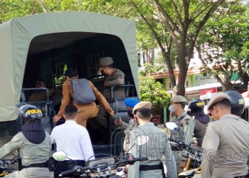 Asik Nongkrong di Warkop Pada Jam Dinas, 13 ASN dan 2 Siswa Diamankan Satpol PP dan WH Aceh