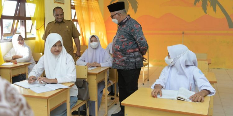 Pj. Gubernur Aceh Perintahkan Sekda Tunda Kegiatan Evaluasi Dana Desa dan Pemantapan GISA di 9 Kabupaten/Kota