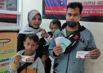 BPPA Bantu Pulangkan Satu Keluarga Kurang Mampu