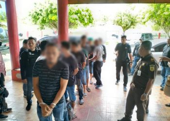 Tersangka dan Barang Bukti Kasus Pembunuhan Warga Indrapuri ke JPU