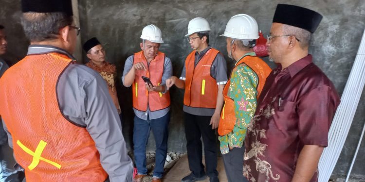 Irjen Kemenag Sidak Pembangunan KUA Darul Imarah